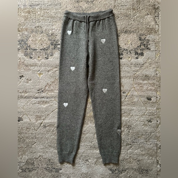 Grey Heart Knit Set - New! - Picture 5 of 11